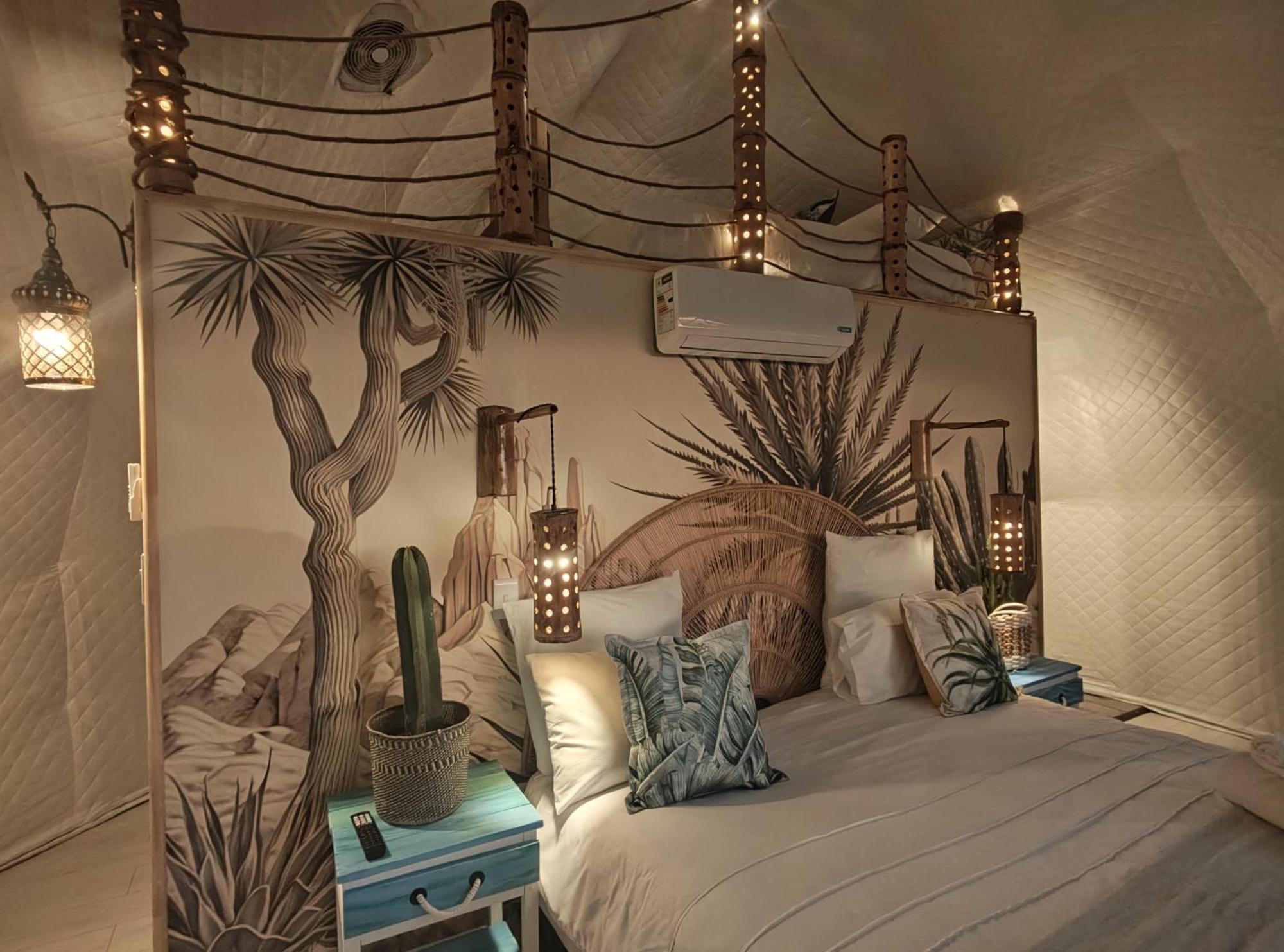 Sun&Sand Camps Bay Cape Town Exterior photo